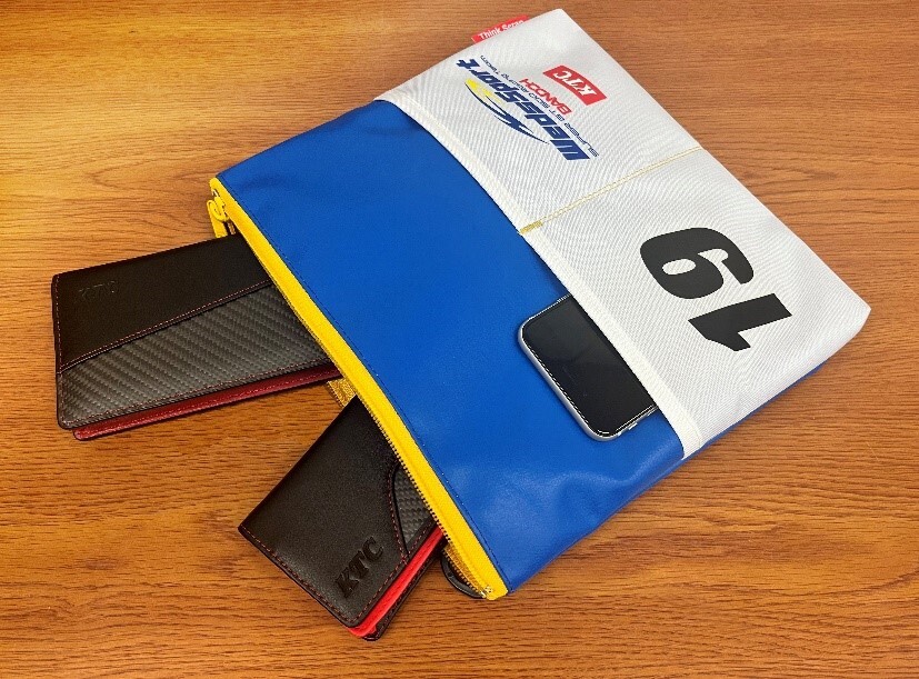 KTCグッズ通信＜4＞ シートベルトサコッシュ、スパナ型カラビナ